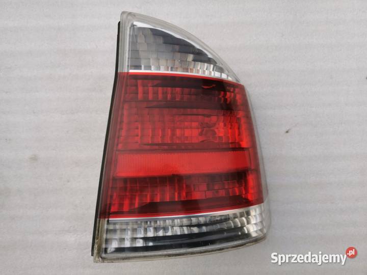 Lampa Prawy Tył Tylna Prawa Opel Vectra C Sedan osobowe Lampy tylne Wyszków