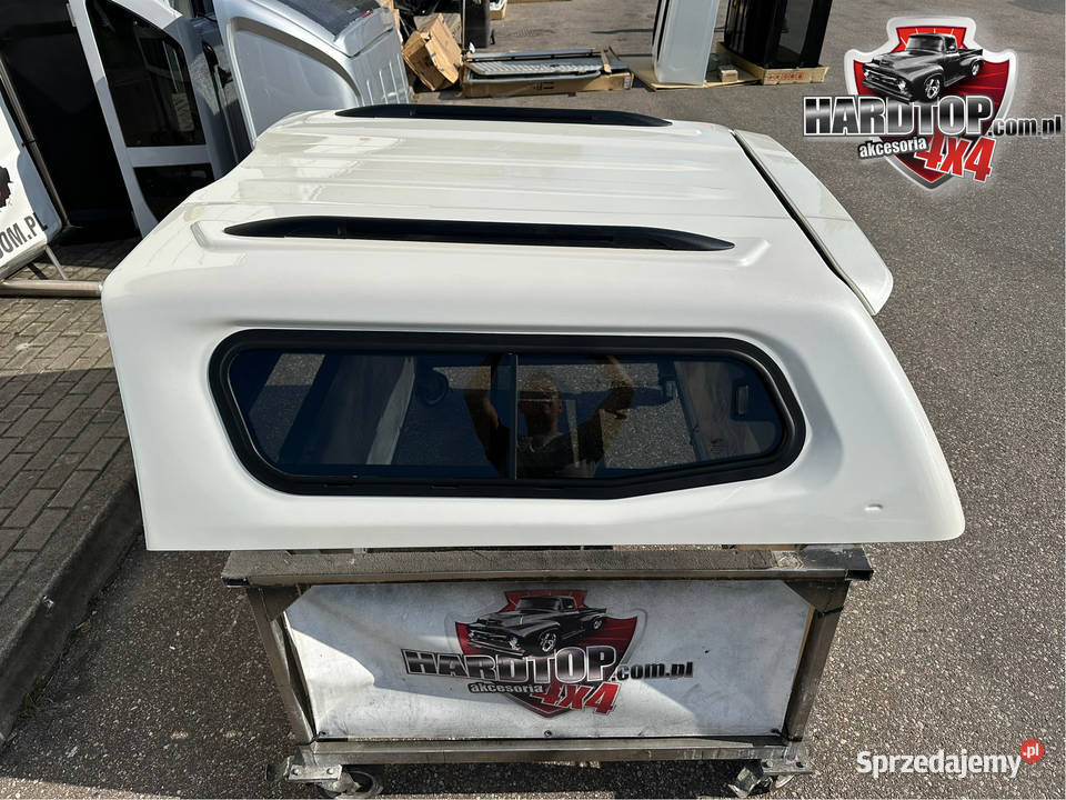 Zabudowa Isuzu D HARDTOP 2020 na pakę Szyby Pasłęk