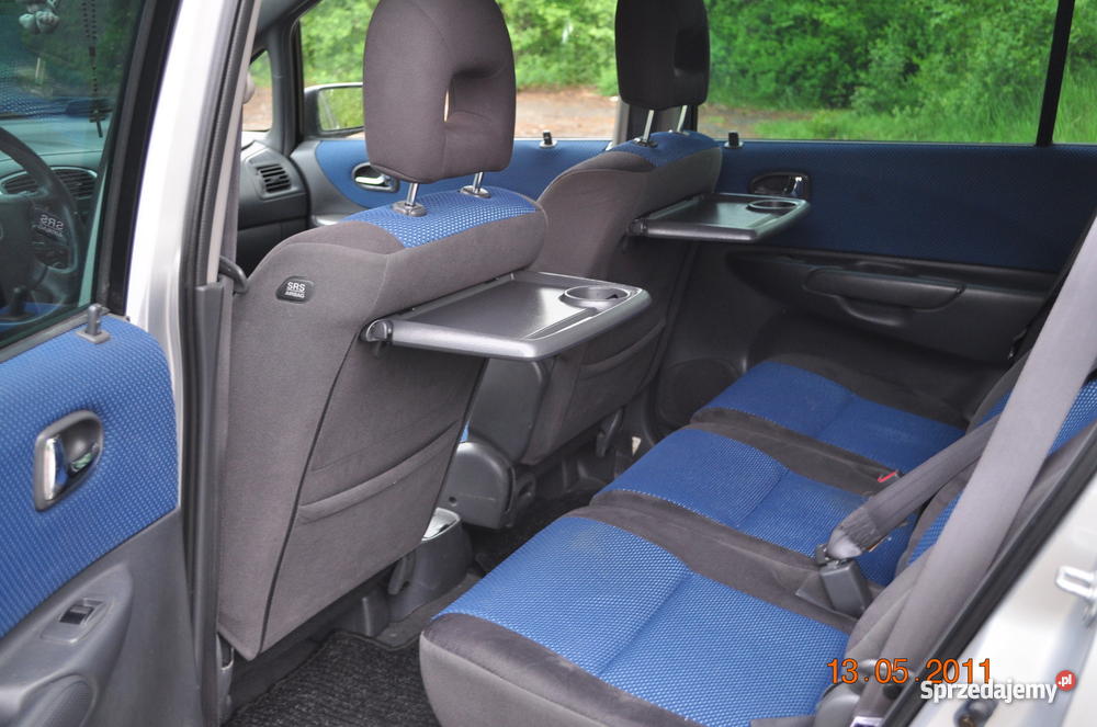 Mazda premacy салон