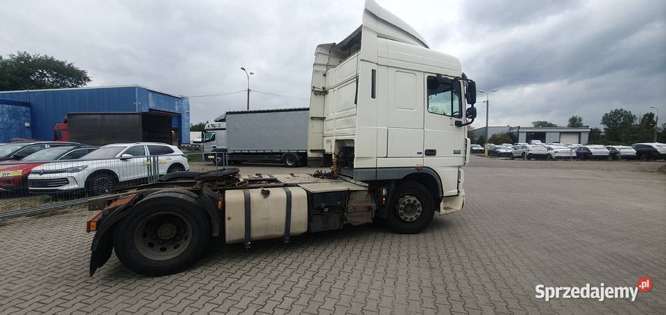 Syndyk sprzeda samochód specjalny pomoc drogowa Karczew