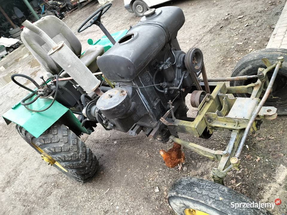 Sam es Papaj samoróbka traktorek silnika s320