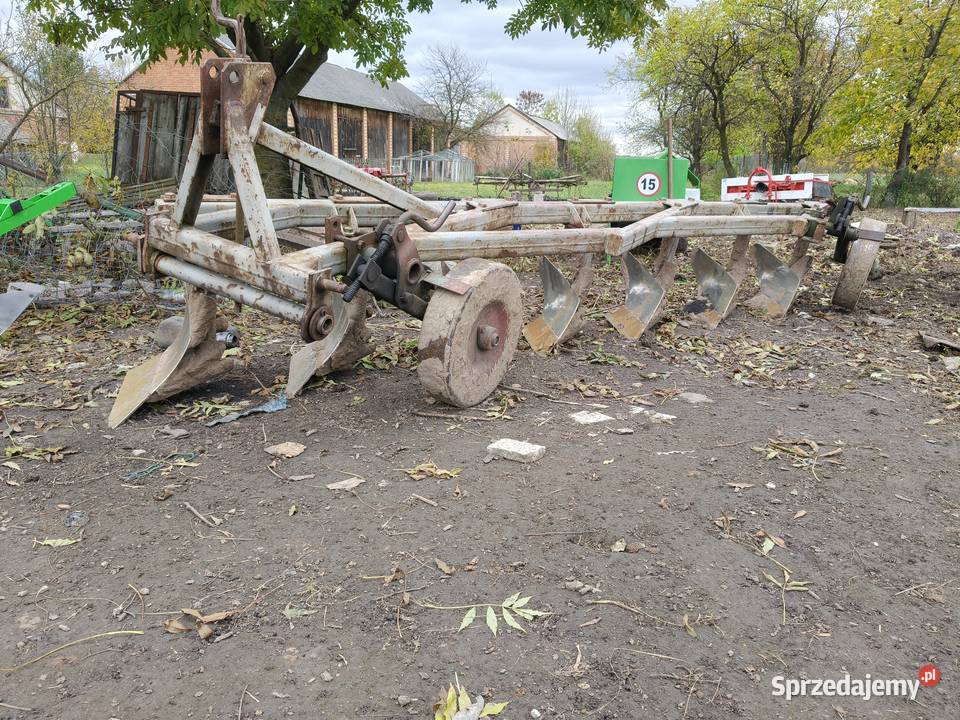 pługi podorywkowe 7 nieuszkodzony lubelskie Szlatyn