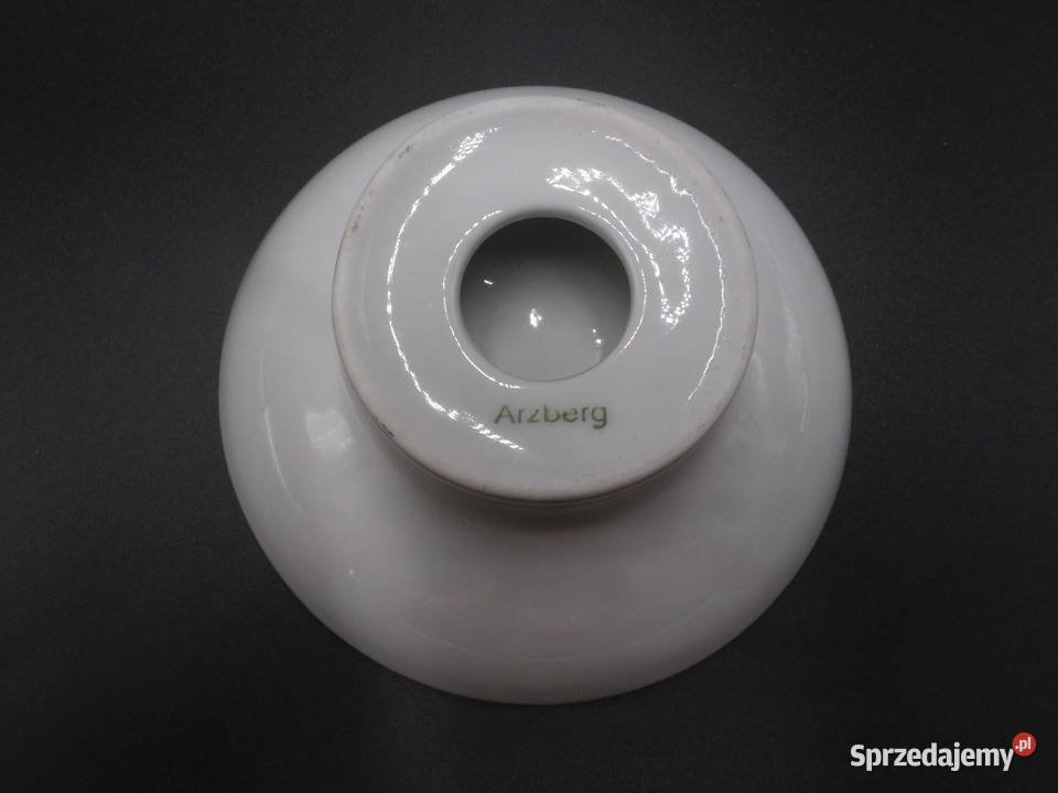 Porcelanowy świecznik motyw świąteczny ARZBERG Porcelana i szkło wielkopolskie Raszków
