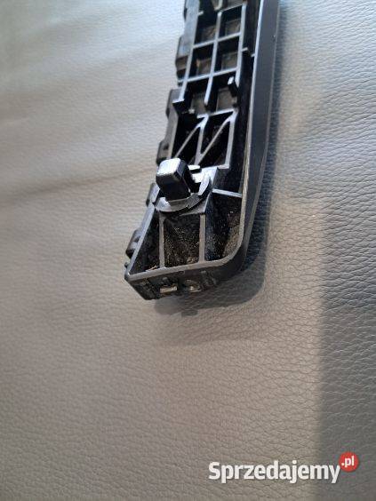 TOYOTA YARIS III 1120 MOCOWANIE ŚLIZG ZDERZAKA osobowe małopolskie Szynwałd