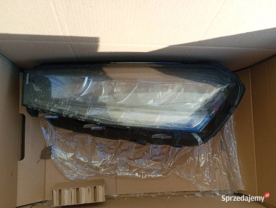 SKODA FABIA IV 4 LAMPA PRZEDNIA lewa