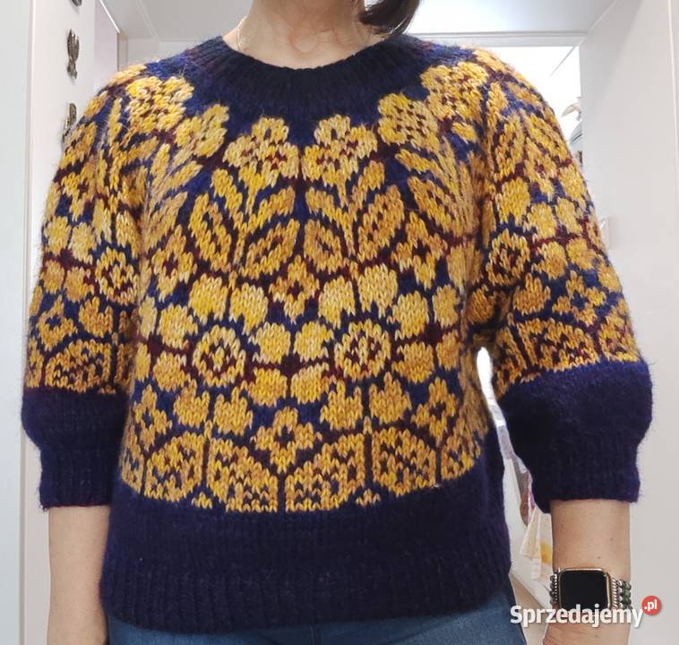 Bluzeczka damska robiona na drutach żakard