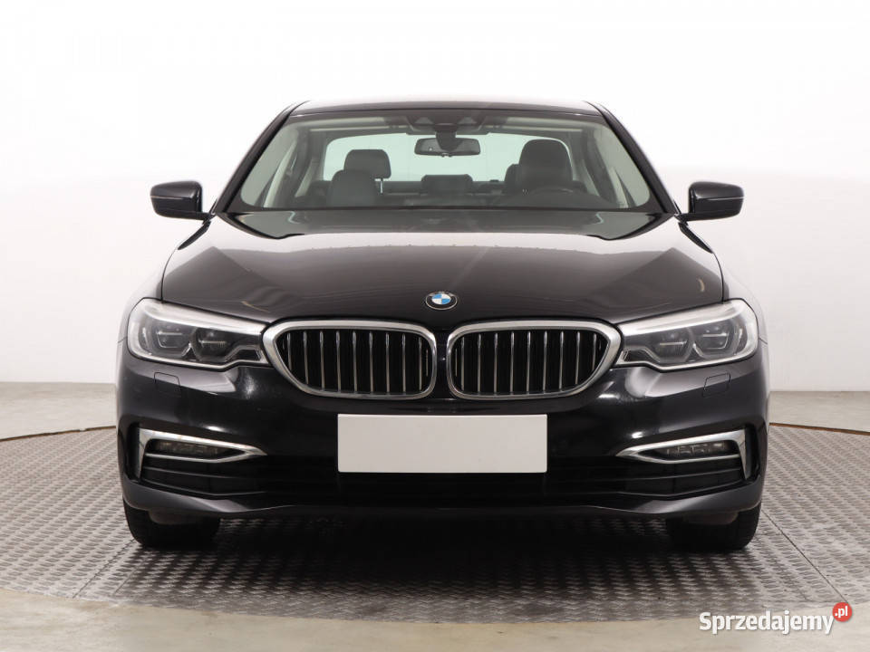 BMW 5 530e iPerformance światła przeciwmgielne Katowice