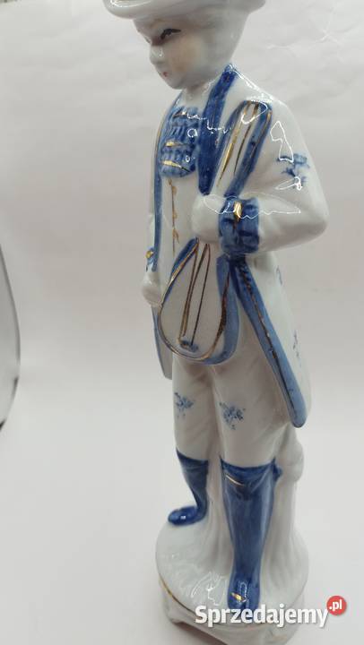 Figurka porcelanowa mężczyzna z lutnią Porcelana i szkło Zamość
