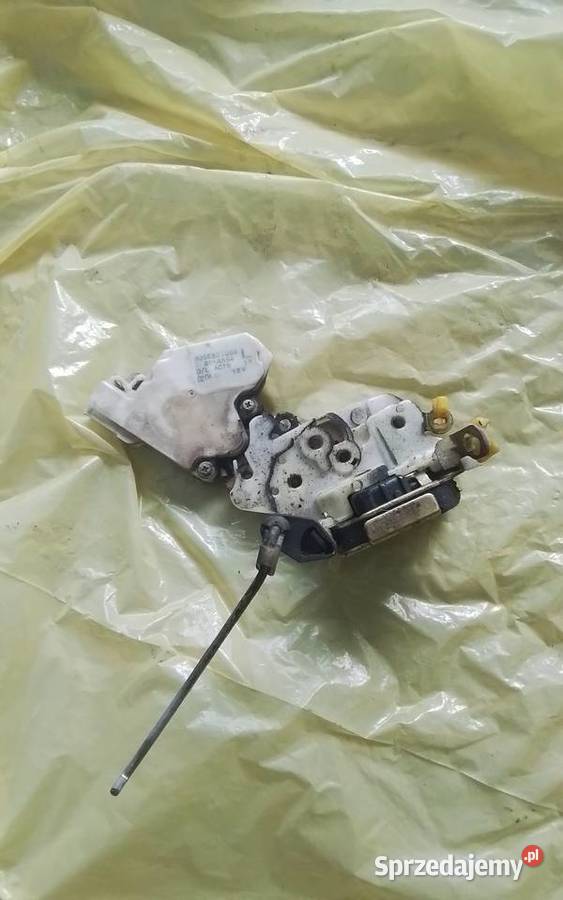 Zamek drzwi lewy przód Nissan Micra k11 4pin Rok produkcji 2002 Tuszyn
