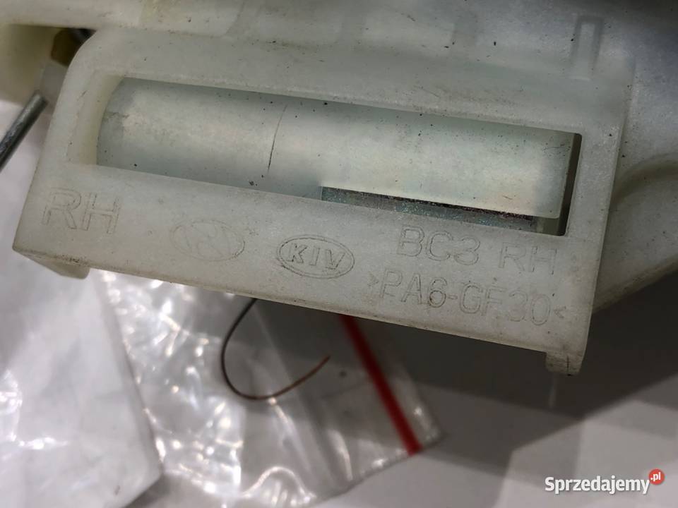 KLAMKA ZEWNĘTRZNA PRAWY TYŁ HYUNDAI i20 III sprzedam