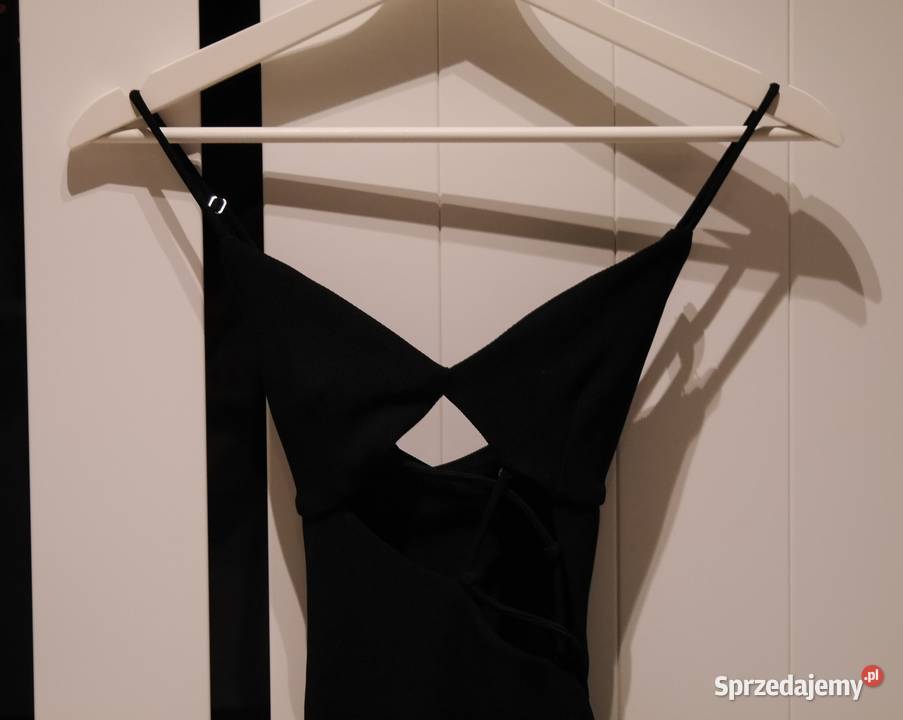Bershka śliczna sukienka wiązanie 32 XXS Inny materiał Wrocław