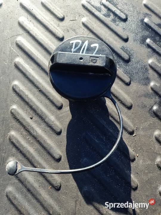 Korek wlewu paliwa nissan primera P12 Szczecin