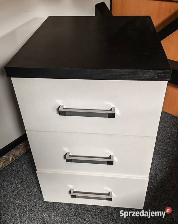 Szafeczka z szufladami sprzedam