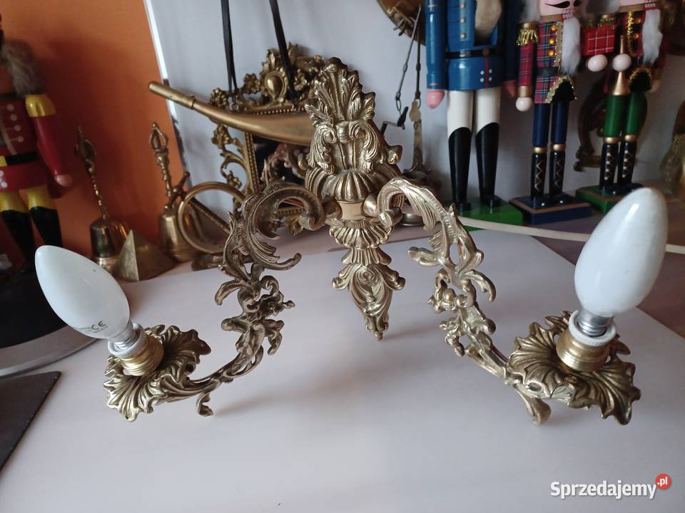 Piękny mosiężny kinkiet z wyłącznikiem