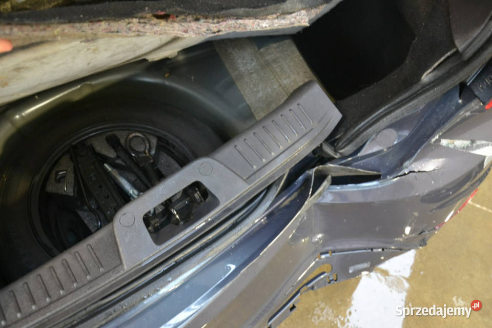 Ford Fiesta lifcie 10 benzyna 100 klimatyzacja 1000cm3 Fiesta