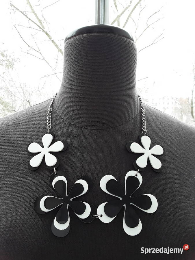 efektowny naszyjnik kwiatowy czarnobiały mazowieckie Warszawa