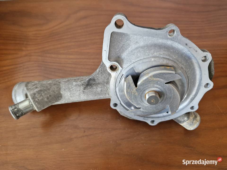 Mercedes 124 202 208 M111 Pompa wody 1242000401 Pompy wody