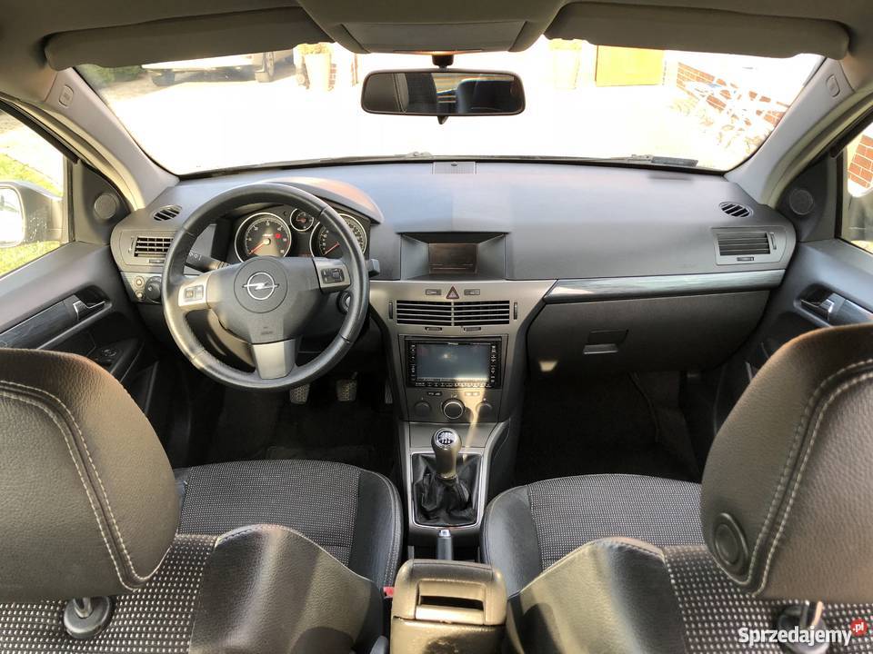Opel Astra III H 17 Skóra Felgi Niski Profil skórzana tapicerka Sędziszów Małopolski sprzedam