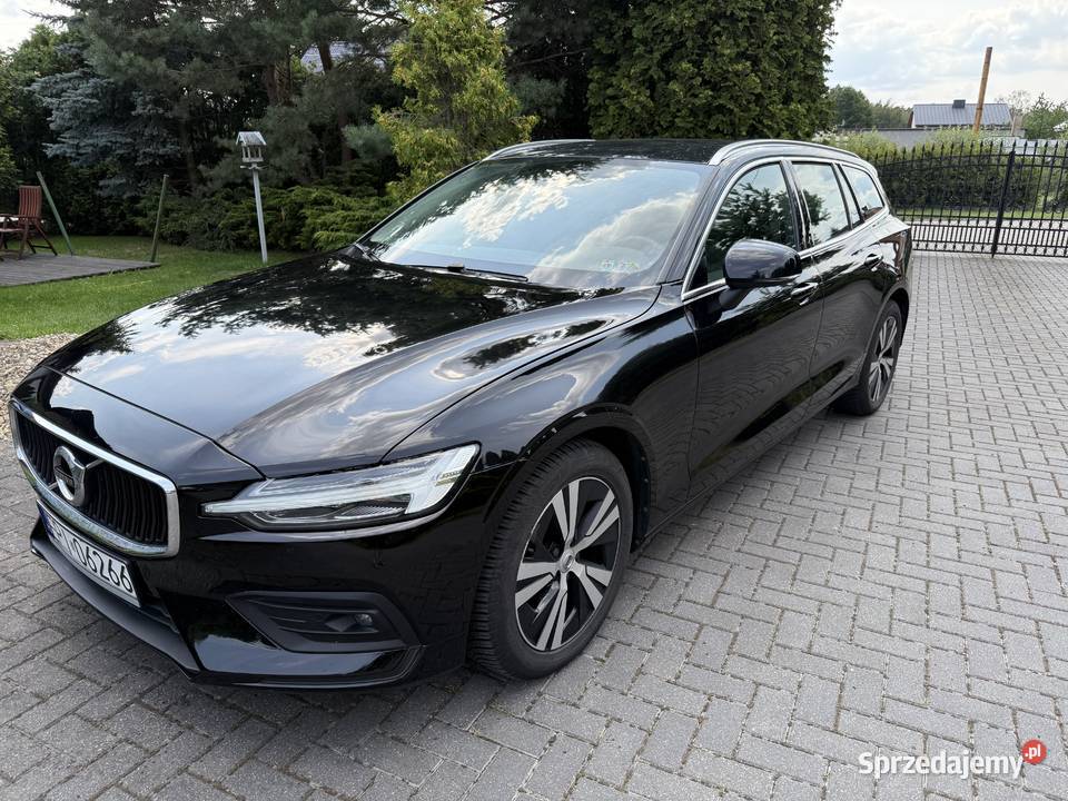 Volvo v60 B4 mild hybrid skóry bardzo dobry stan