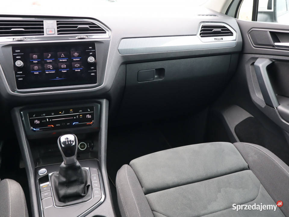 VW Tiguan 15 TSI podgrzewane fotele Piaseczno