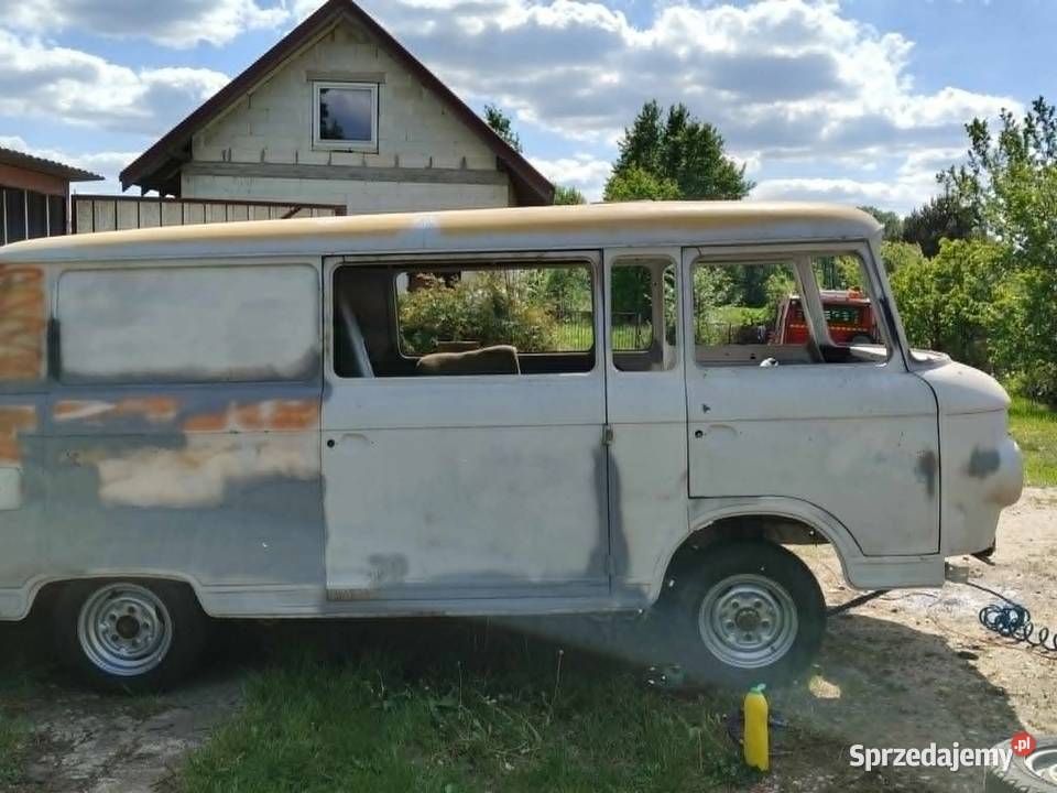 1976 Barkas B1000 8 osób naprawie blacharskiej nieuszkodzony Pozostałe