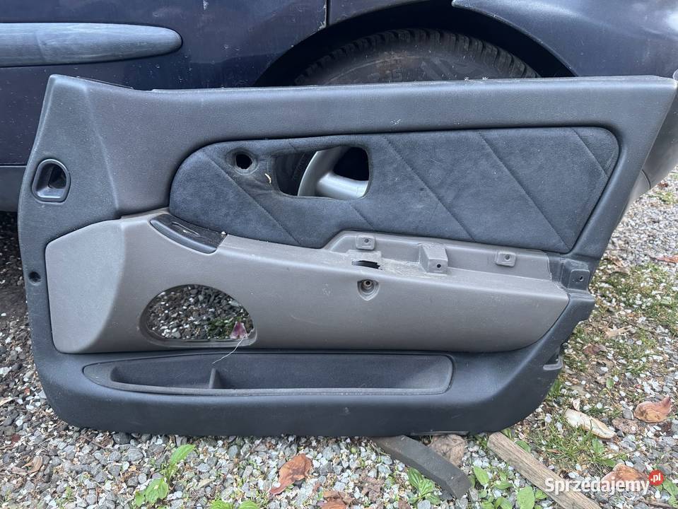 Lancia kappa tapicerka boczna pasażera prawa Tapicerki samochodowe sprzedam