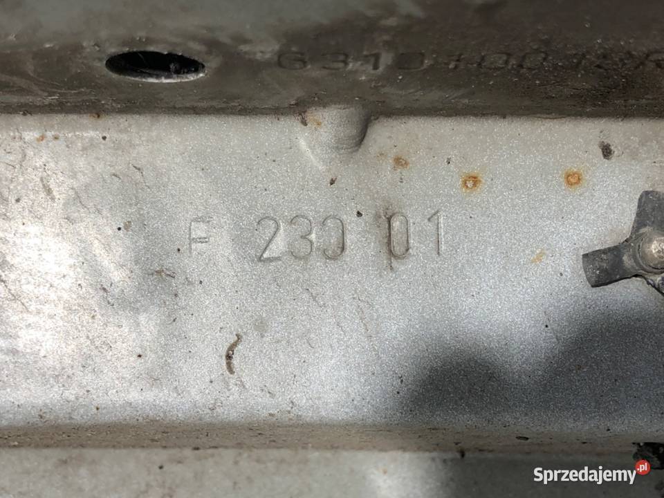 BŁOTNIK LEWY PRZÓD RENAULT MASTER III Bus OSŁONA sprzedam