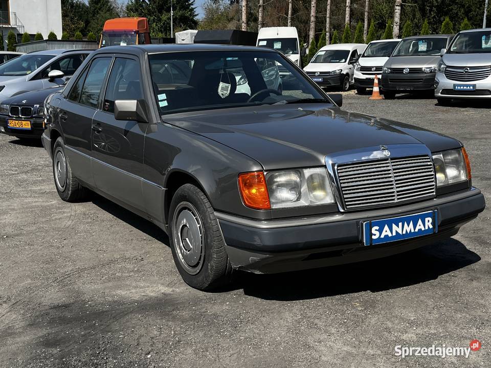 230E 132 Klima Elektryka Zdrowy Oryginalny radio W124 Sanok
