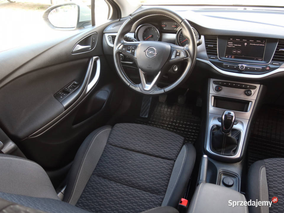 Opel Astra 15 CDTI srebrny Astra śląskie Katowice