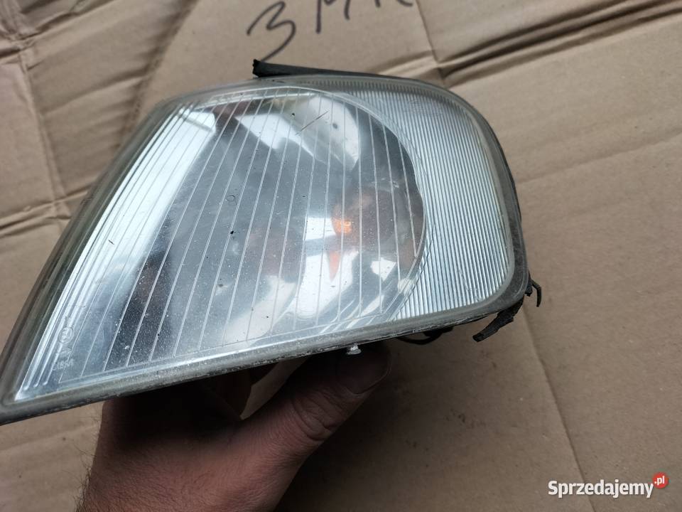 KIERUNKOWSKAZ LEWY AUDI A3 AUDIA3 Części Kamień-Kolonia