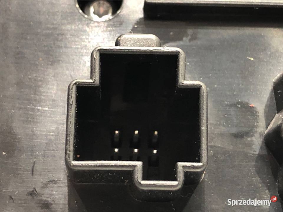 WŁĄCZNIK ŚWIATEŁ VOLVO V60 I 31443841 1018