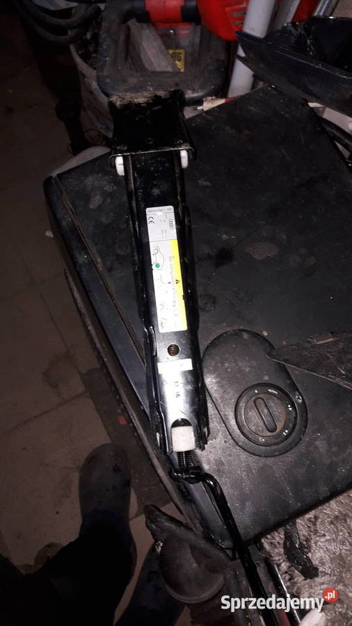 Audi A6 C7 lewarek podnośnik pod auto oryginał Pozostałe Lubin