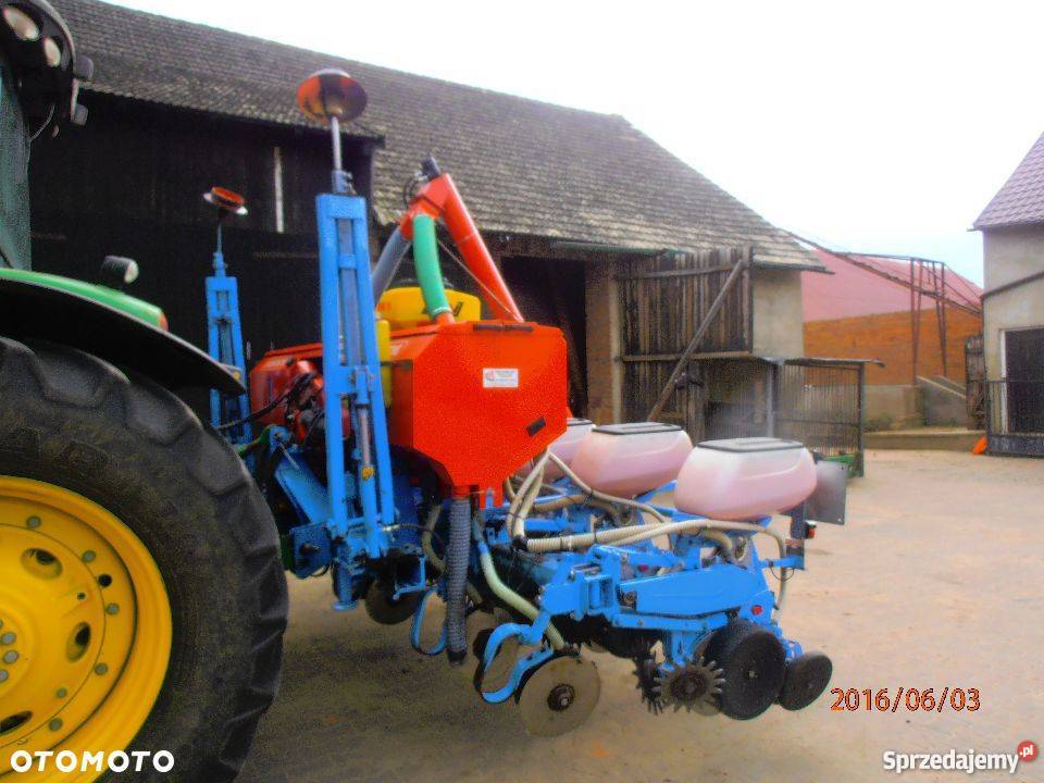 Siewnik punktowy do kukurydzy MONOSEM NG PLUS 6R Ostrów Wielkopolski