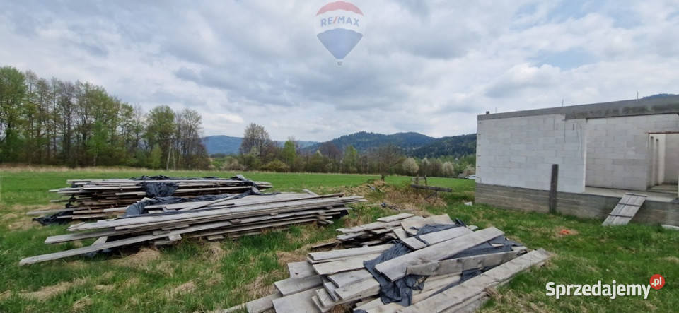 Rozpoczęta budowa domu na widokowe działce w 145.59m2 śląskie