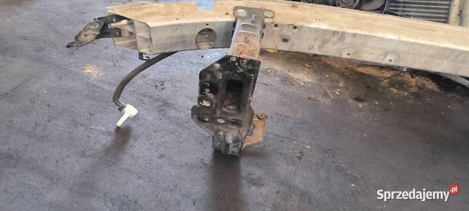 BELKA ZDERZAKA PRZÓD MERCDESBENZ CKLASA W203 Pozostałe