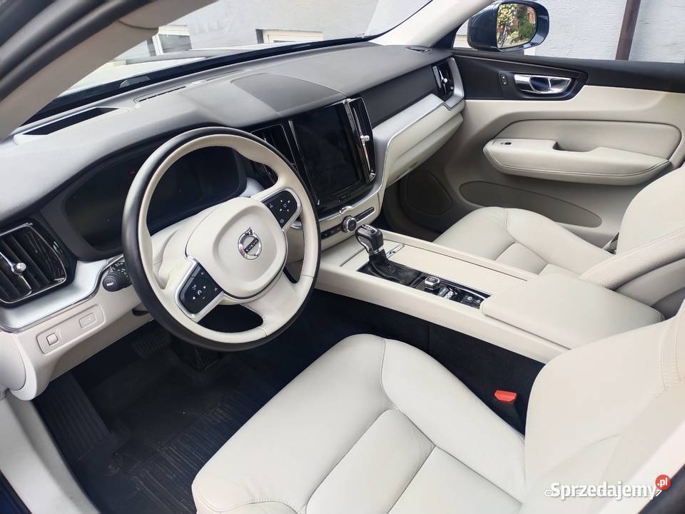 VOLVO XC60 T6 AWD Momentum 250KM lubelskie Lublin