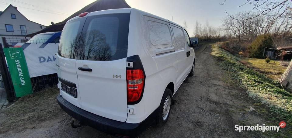 Hyundai H1 hak vat1 Niemiec 3 osoby Hyundai Kietrz