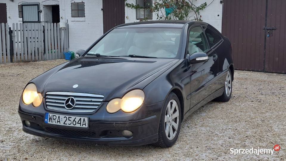 Mercedes C180 Sport Coupe 20 2002 Rok produkcji 2002