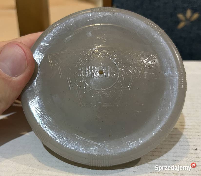 NOWY Korek pokrywka wlewu paliwa z logo Ursus Warszawa