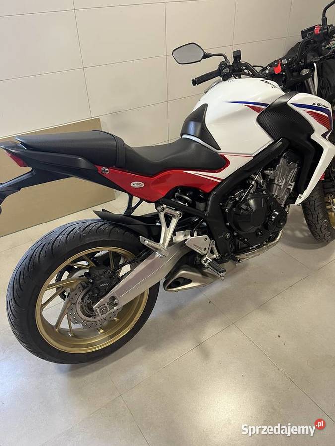 Zadbana Honda cb650f na sprzedaż nie potrzebuje