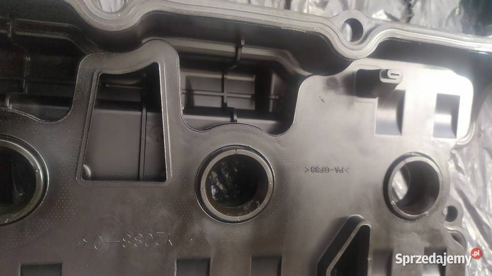 Nissan Murano Z50 35 V6 pokrywa zaworów tył osobowe Łagiewniki