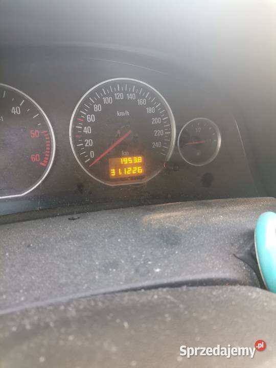 Opel Vectra C kombi 22 Diesel 2004r ważne opłaty Czajków