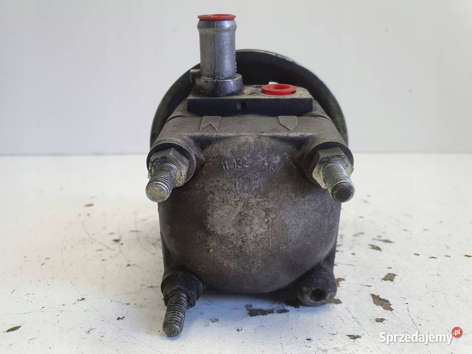 Volvo V70 III XC70 II 24 D5 POMPA WSPOMAGANIA