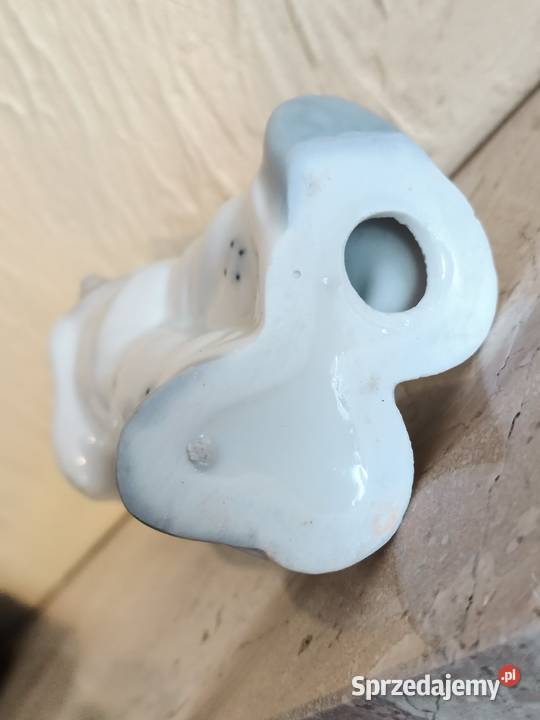 Figurka porcelana DZIECKO APARAT FOTOG SANBO Porcelana i szkło Zamość sprzedam