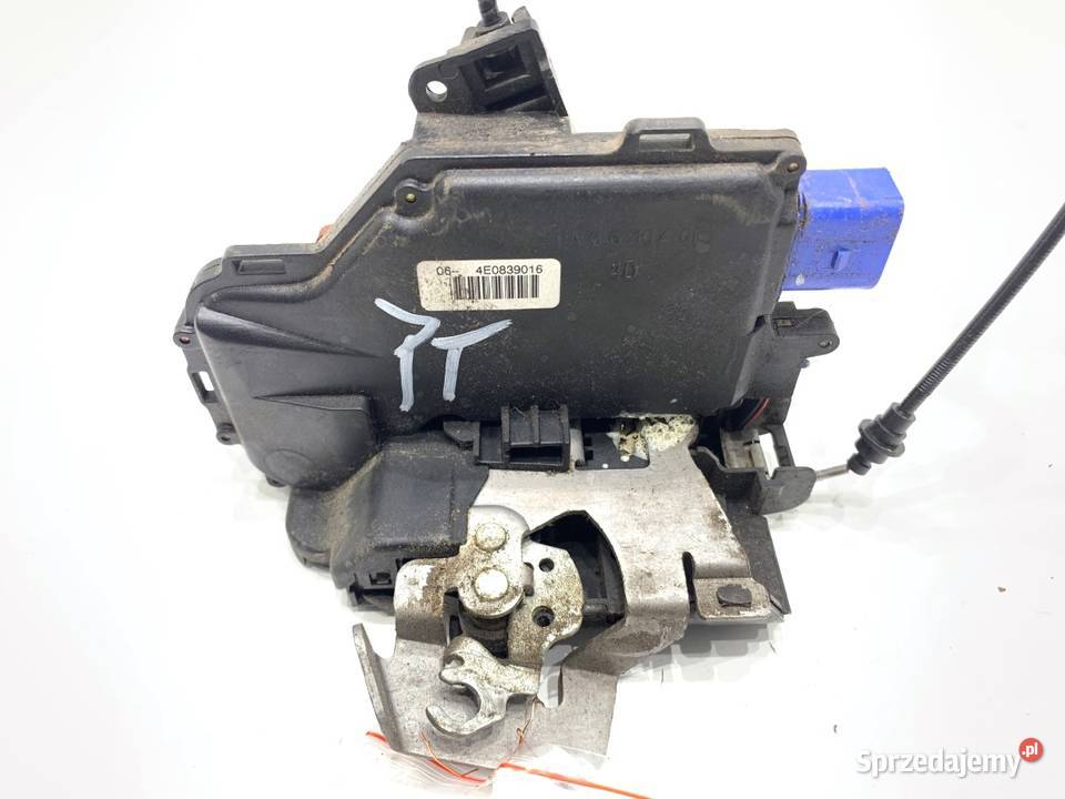 ZAMEK DRZWI PRAWY TYŁ AUDI A8 D3 SedanLimuzyna osobowe sprzedam