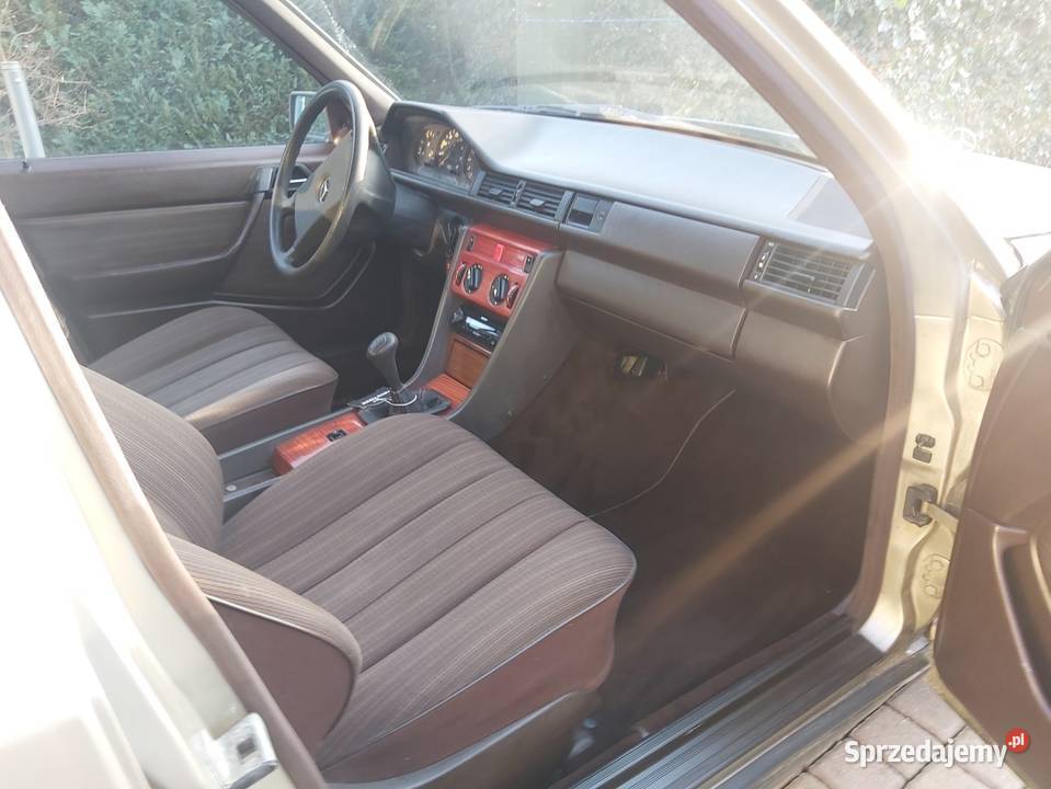 Mercedes w123 disel 20 manual 1989r Tolkmicko