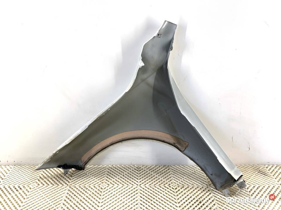 BŁOTNIK PRAWY PRZÓD BMW F44 SportowyCoupe sprzedam