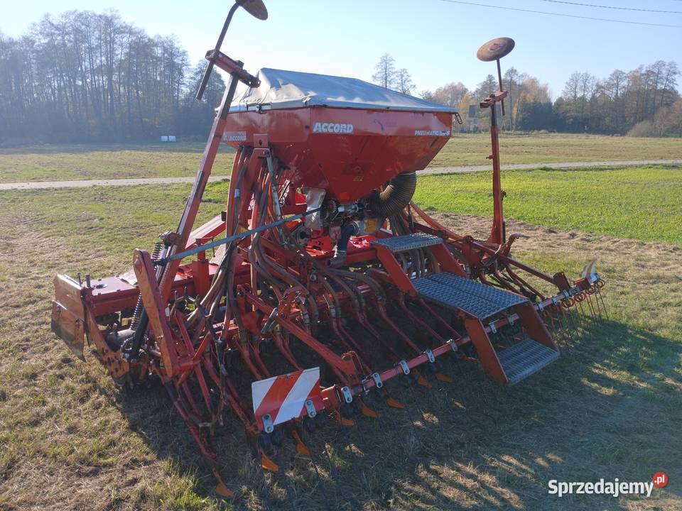 Agregat NIEMEYER ACCORD uprawowo siewny aktywny Chlewice