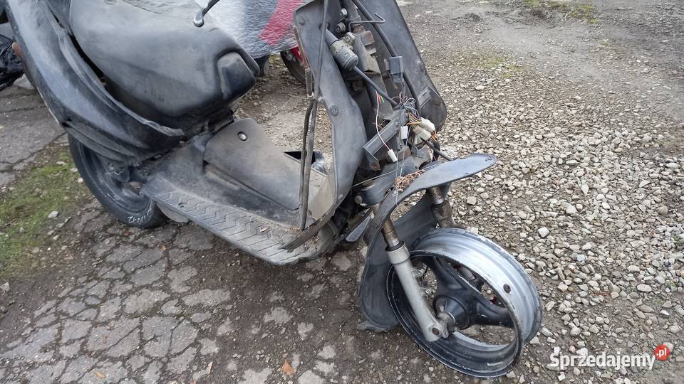 Aprilla SR 1993 stojący silnik kokpit ogon Pozostałe podkarpackie