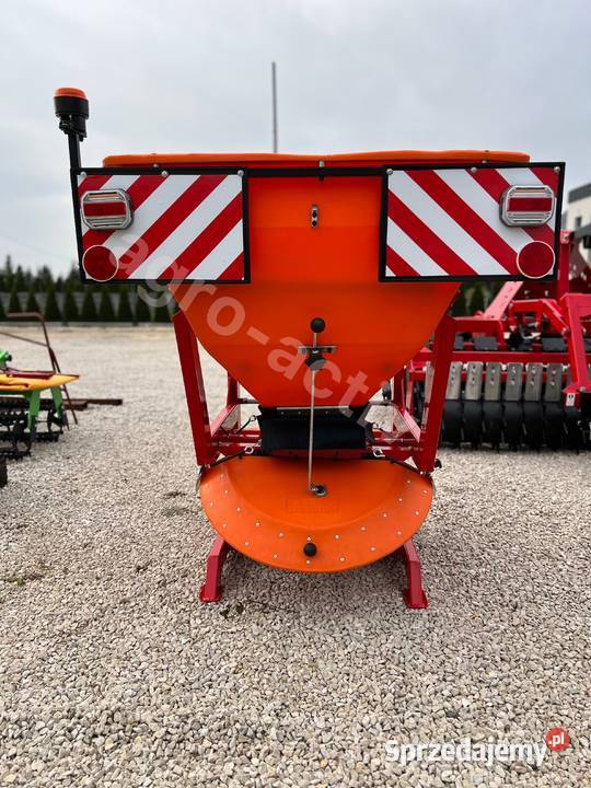 PK 550 Piaskarka Komunalna Drogowa WIBRO 380L600 Pińczów